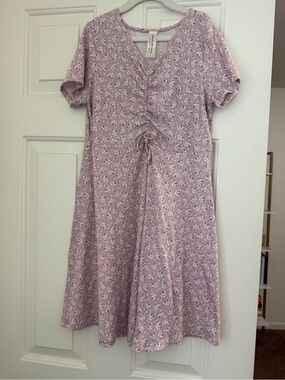 Heart and Arrow Lilac Floral Ruched V-Neck Short Sleeve Dress